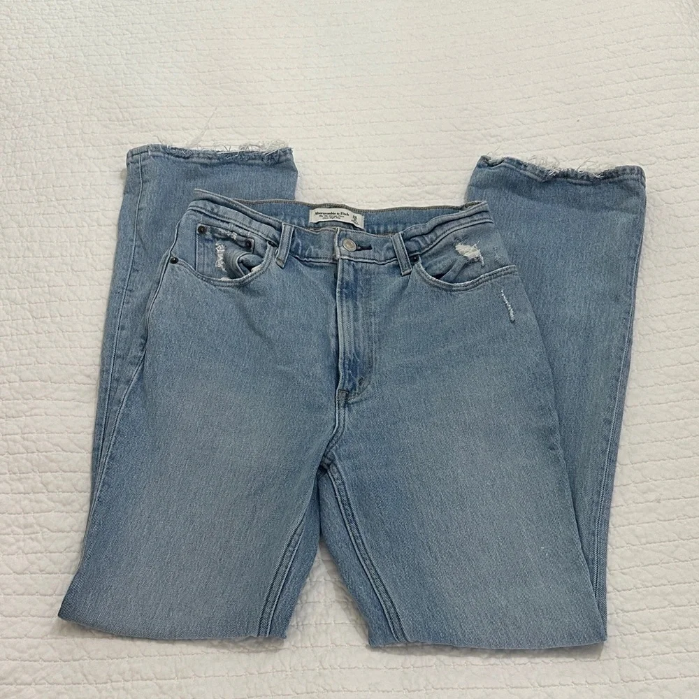 Abercrombie & Fitch High Rise Vintage Flare Leg Jeans - Picture 2 of 4